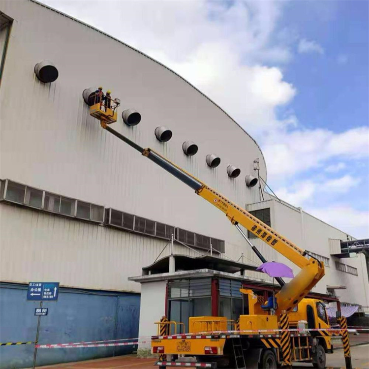 得荣高空作业车出租服务：专业广告牌安装解决方案