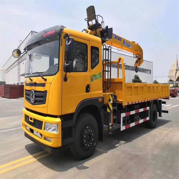 得荣附近找一辆随车吊出租